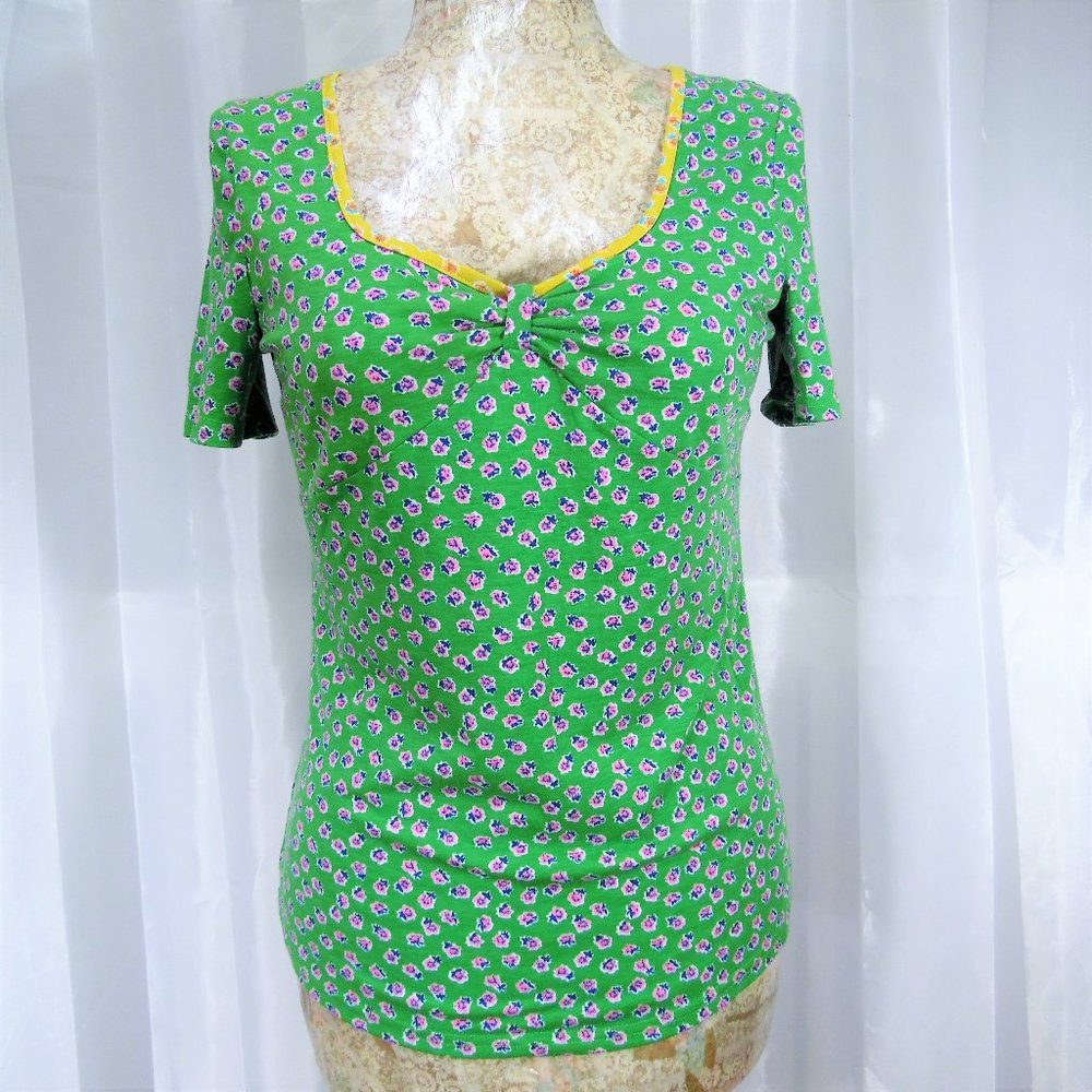 Comme Toi Green Floral Top